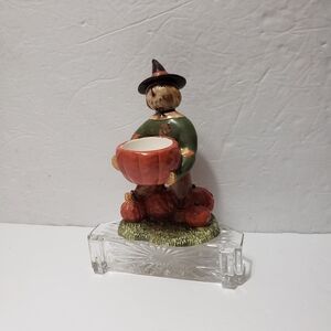 YANKEE CANDLE **Scarecrow With Pumpkin** Tealight Holder Statue